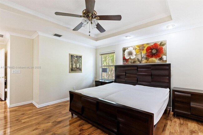 Building Photo - 15816 SW 48th Manor