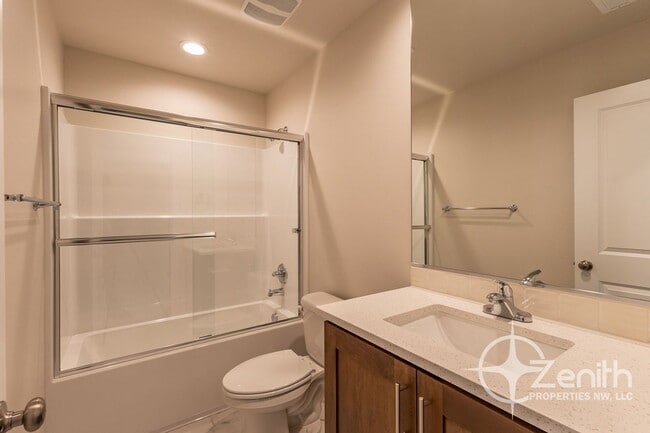 Building Photo - 8509 NE 134th Pl