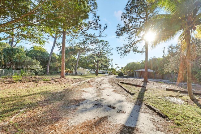 Building Photo - 19655 N Riverside Dr