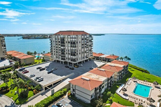 Building Photo - 6372 Palma Del Mar Blvd S