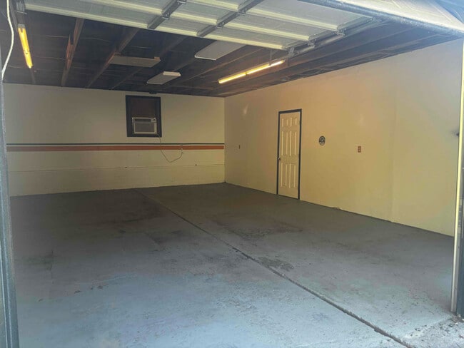 Building Photo - 27621 SE Haley Rd