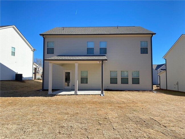 Building Photo - 4612 Silver Oak Dr SW