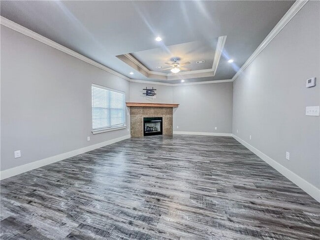 Building Photo - 1825 Woodhause Cir