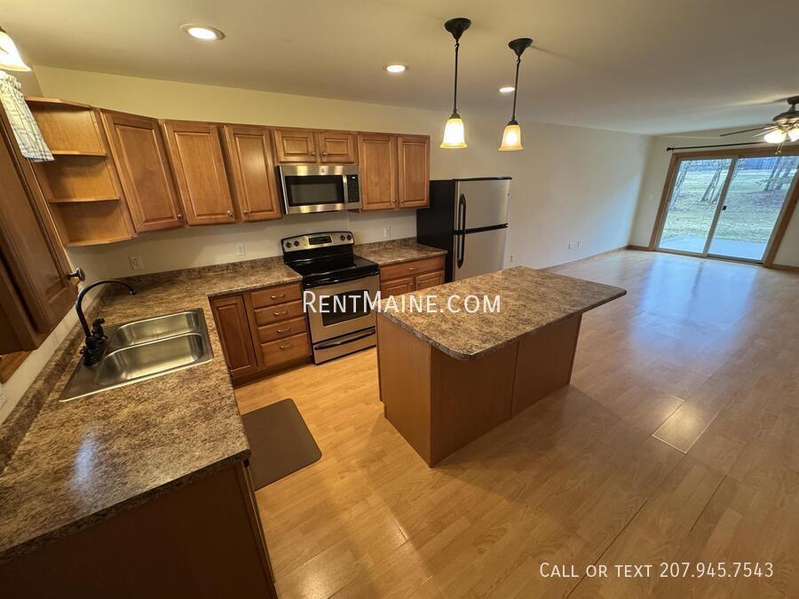 Building Photo - 20 Main Rd N