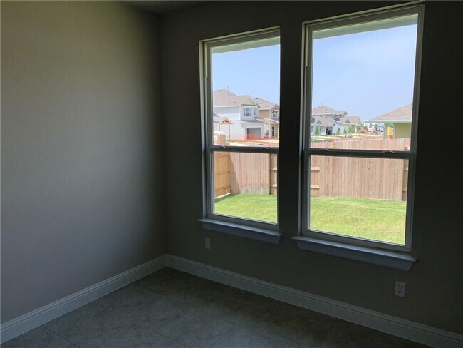Building Photo - 109 White Dunes Dr