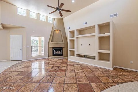 Building Photo - West El Paso Ranch Home