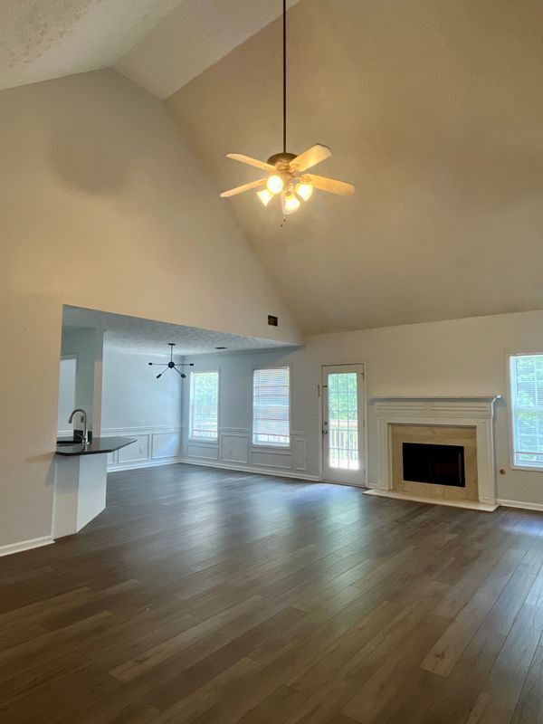 Building Photo - 1255 Martins Chapel Ln SE