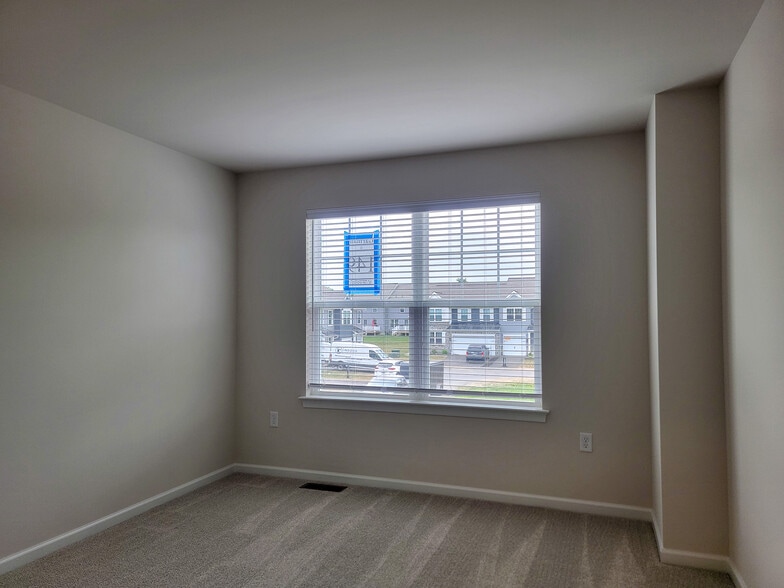 Building Photo - 151 Beech Tree Ct