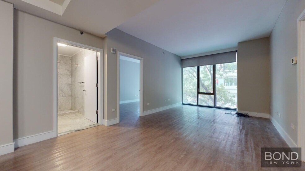 Building Photo - 237 E 34th St