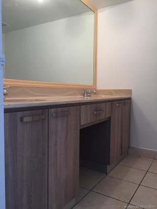 Building Photo - 13499 Biscayne Blvd