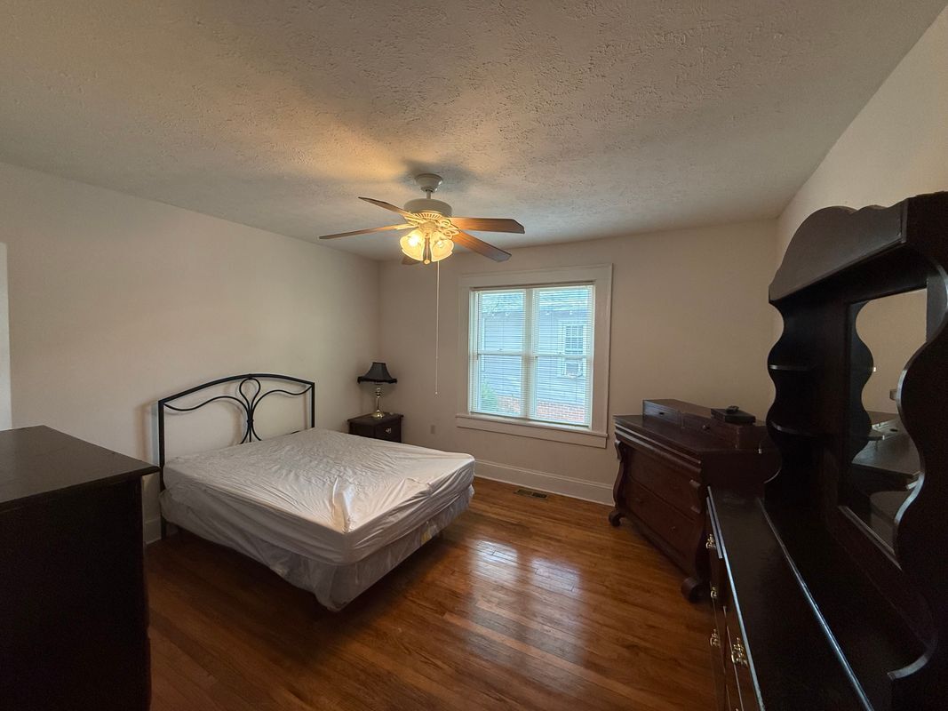 Building Photo - 2340 Newnan St