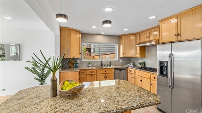 Building Photo - Fabulous Home off of Grand Avenue area ava...