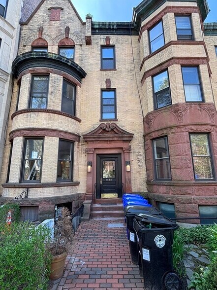 Primary Photo - 1491 Beacon St