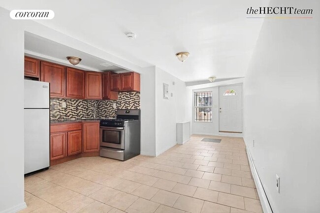 Building Photo - 52 E 55th St