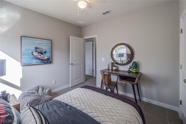 Building Photo - 500 NE 16th Terrace