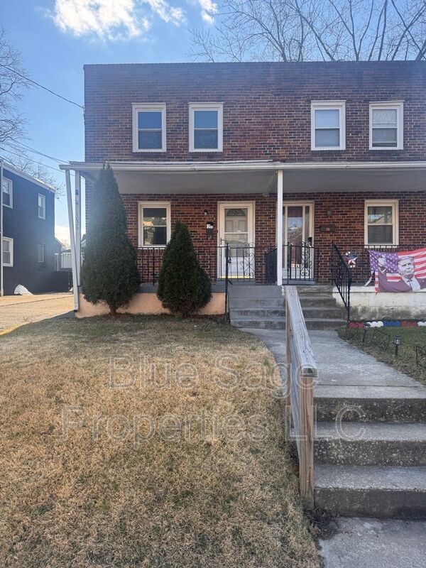 Building Photo - 1024 Broad St