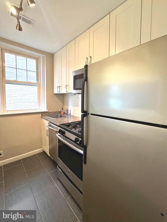 Building Photo - 1322 15th St NW