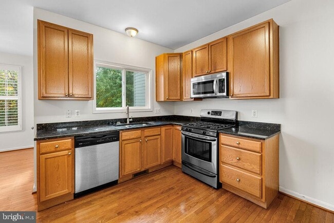 Building Photo - 8810 Great Gorge Way