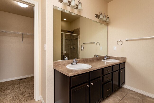 Building Photo - Spacious 5-Bedroom Home with Finished Base...