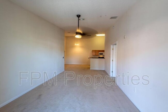 Building Photo - 9505 Armelle Way