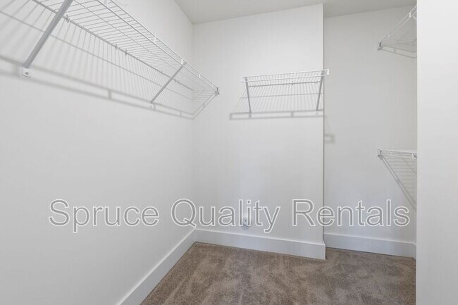 Building Photo - 4004 Upshur Ct