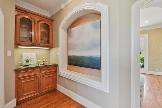 Building Photo - 2 Wilmington Ct