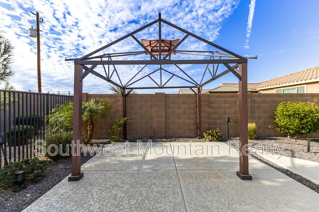 Building Photo - 21399 E Estrella Ct