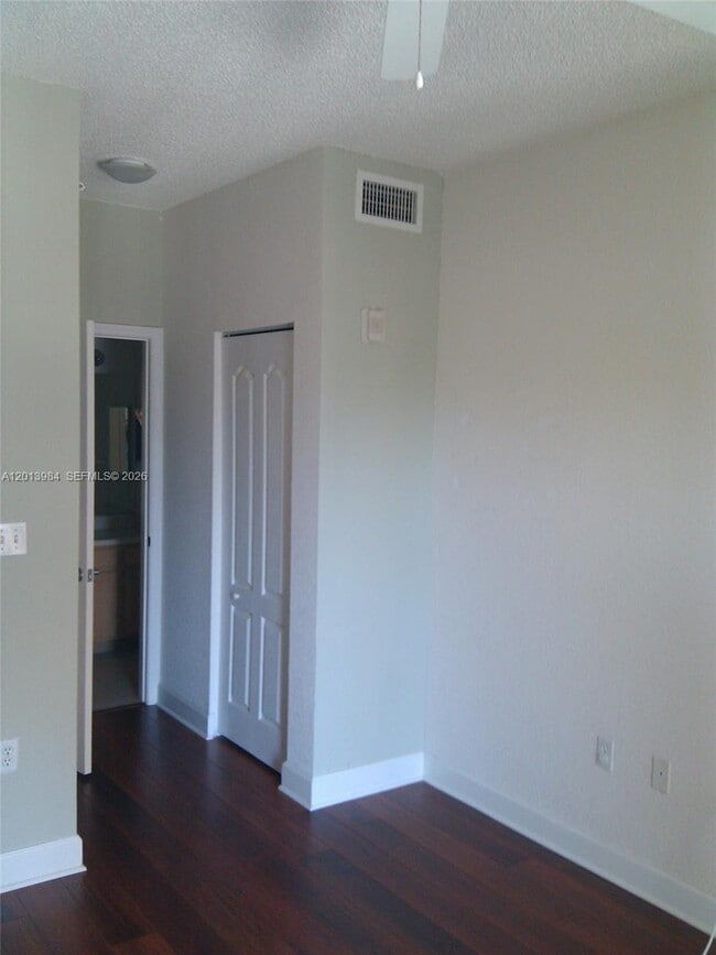 Building Photo - 6001 SW 70th St