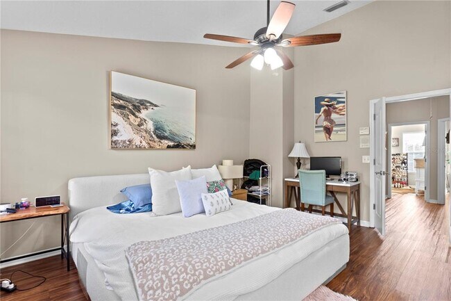 Building Photo - 3023 Pointeview Dr