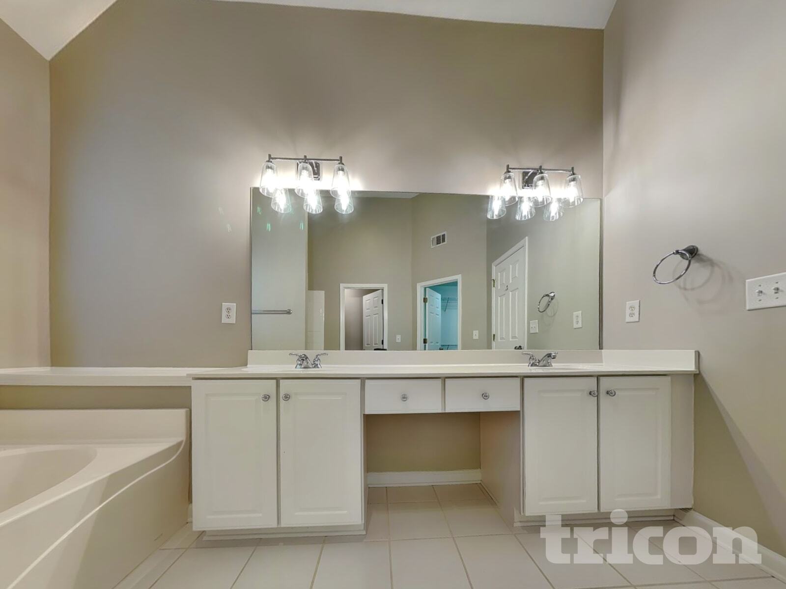 Building Photo - 206 Brightwater Dr