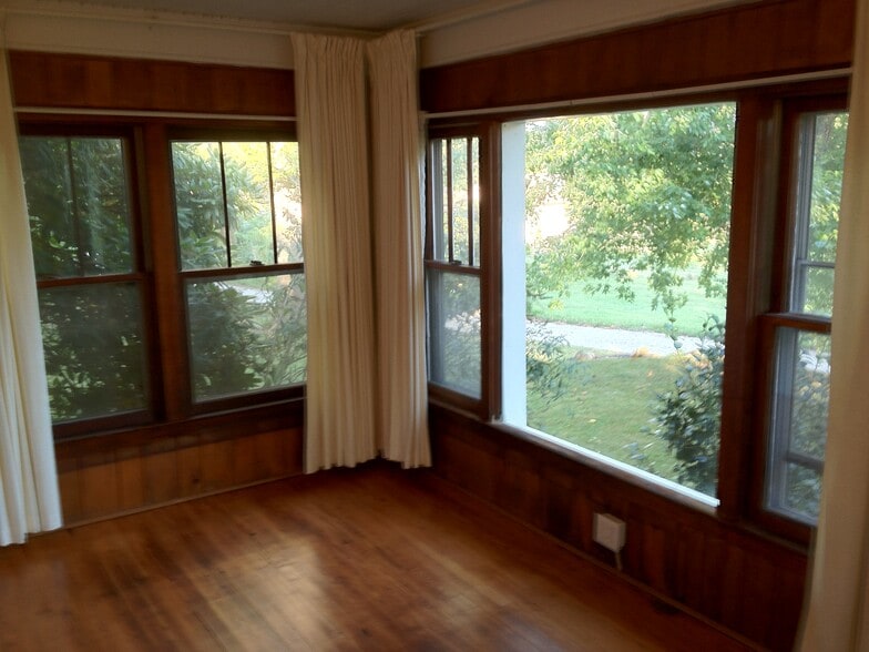 Building Photo - 11 Trexler Rd