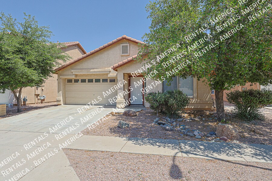 Building Photo - 4930 W Desert Dr