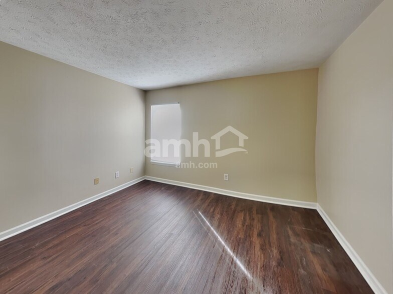 Building Photo - 1186 Constitution Dr