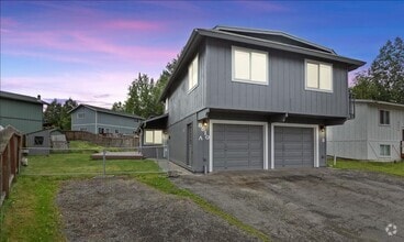Building Photo - 128