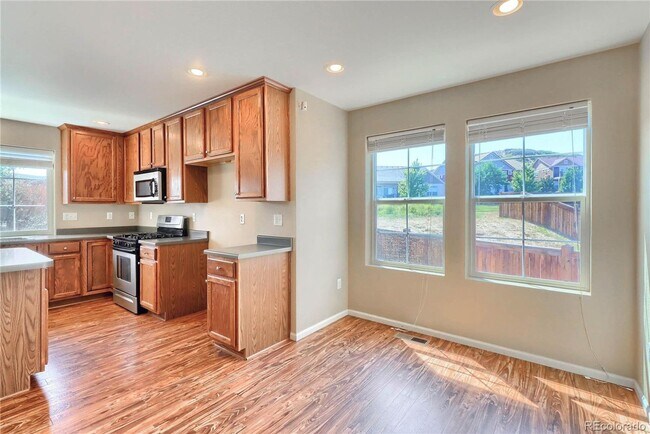 Building Photo - Gorgeous 4 bedroom in the highly sought af...