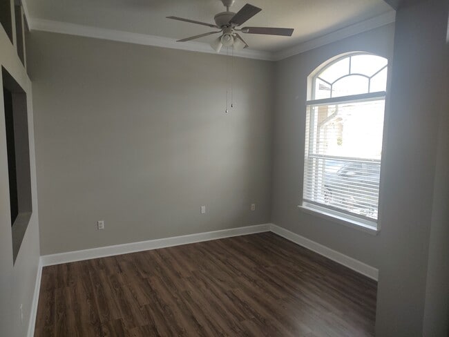 Building Photo - 13883 Blythewood Dr