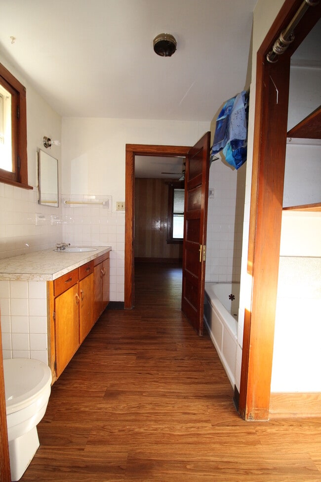 Building Photo - 57 Elmont Rd