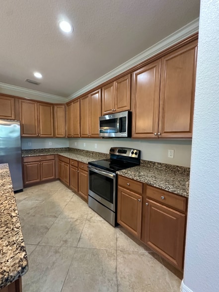 Building Photo - 13230 Amerigo Ln