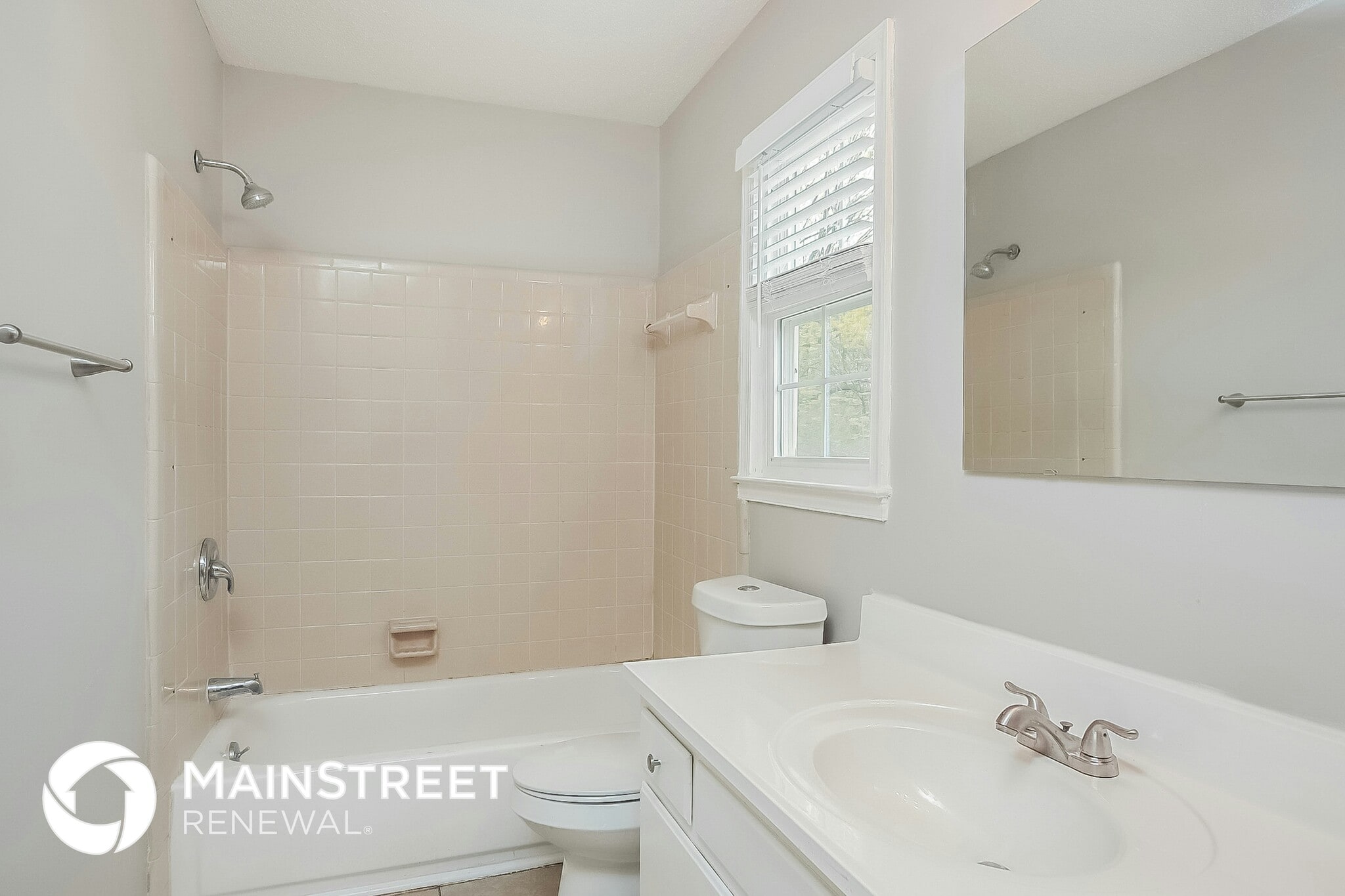 Building Photo - 4905 S Singing Woods Pl