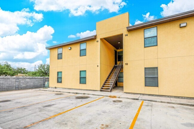 Building Photo - 2119 S Ejido Ave