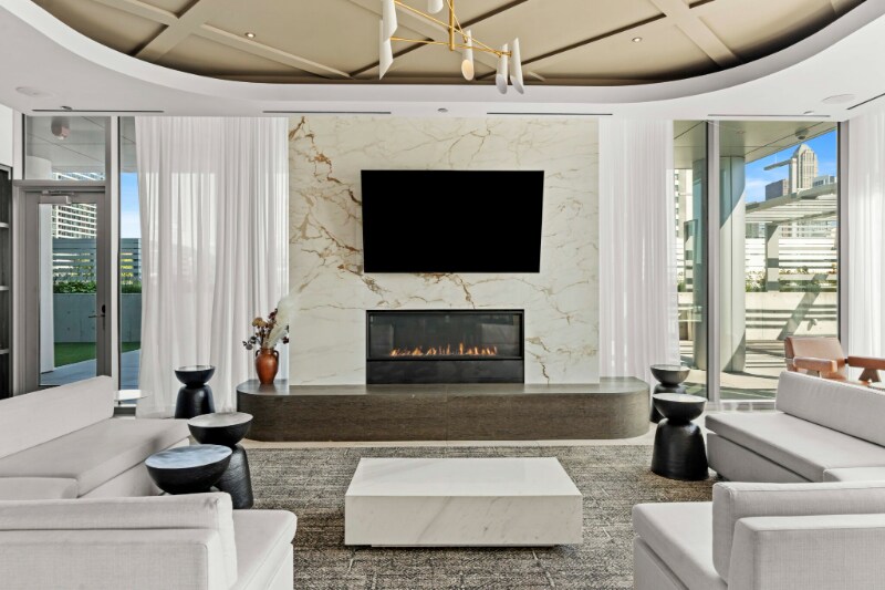 Building Photo - 236 W Hill St