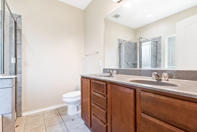 Building Photo - 5114 Mustang Cove