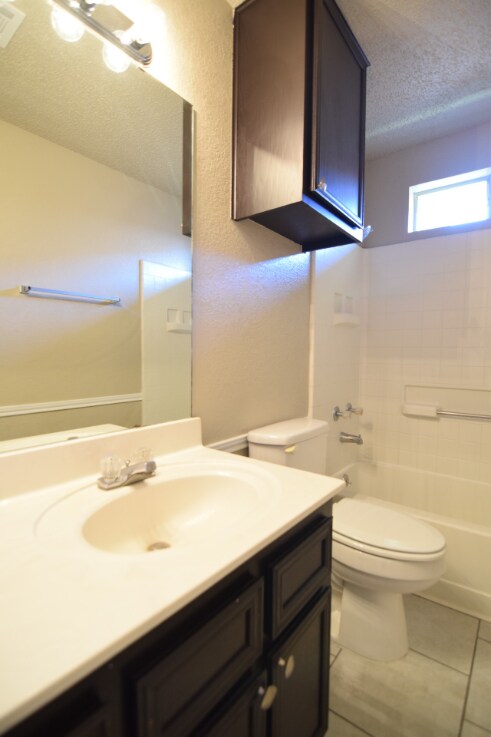 Building Photo - 3403 Granite Dr