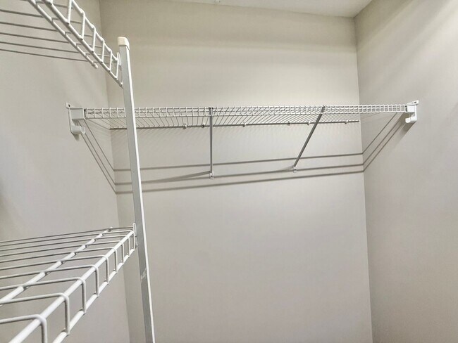 Building Photo - Newly Updated 3BD, 2.5BA Raleigh Home with a 1-Car Attached Garage in an HOA Community with Ameni...