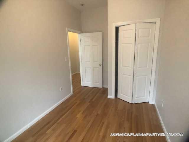 Building Photo - 3148 Washington St