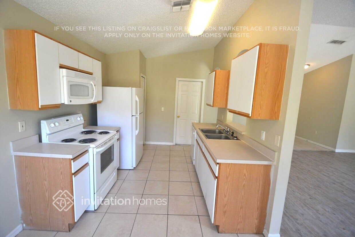 Building Photo - 3108 Dudley Dr