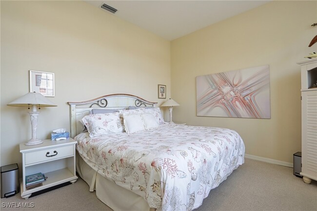 Building Photo - 400 L'Ambiance Cir