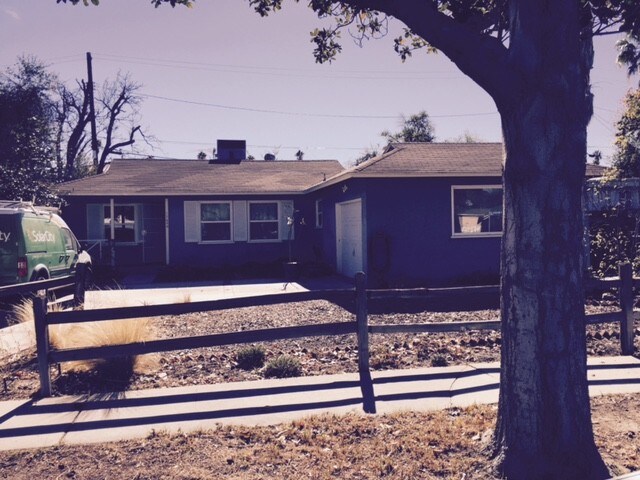 Building Photo - 17048 Wyandotte St