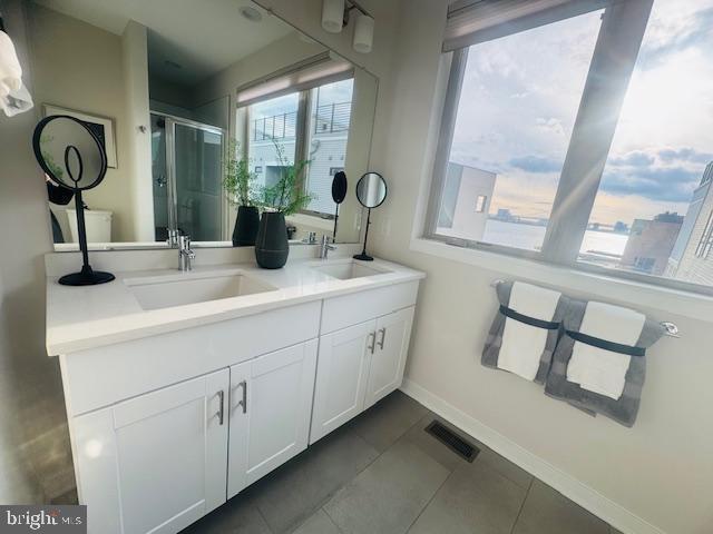 Building Photo - 3012 Beachview Ln