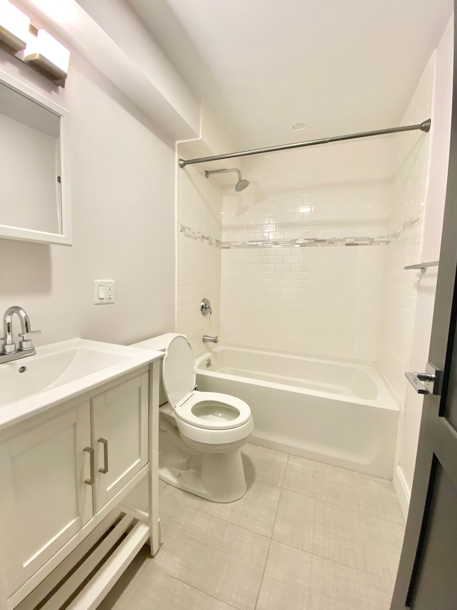 Building Photo - 11 Highland Park Ave